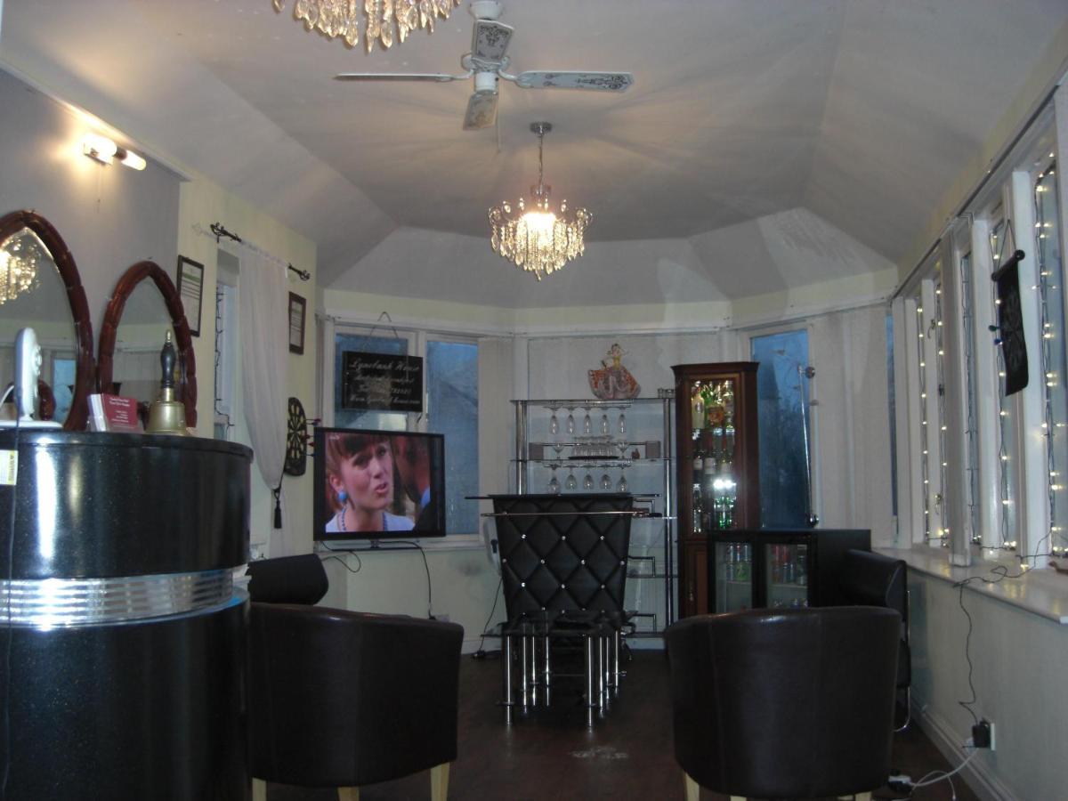 Lynebank House Hotel, Bed & Breakfast 卡莱尔 外观 照片